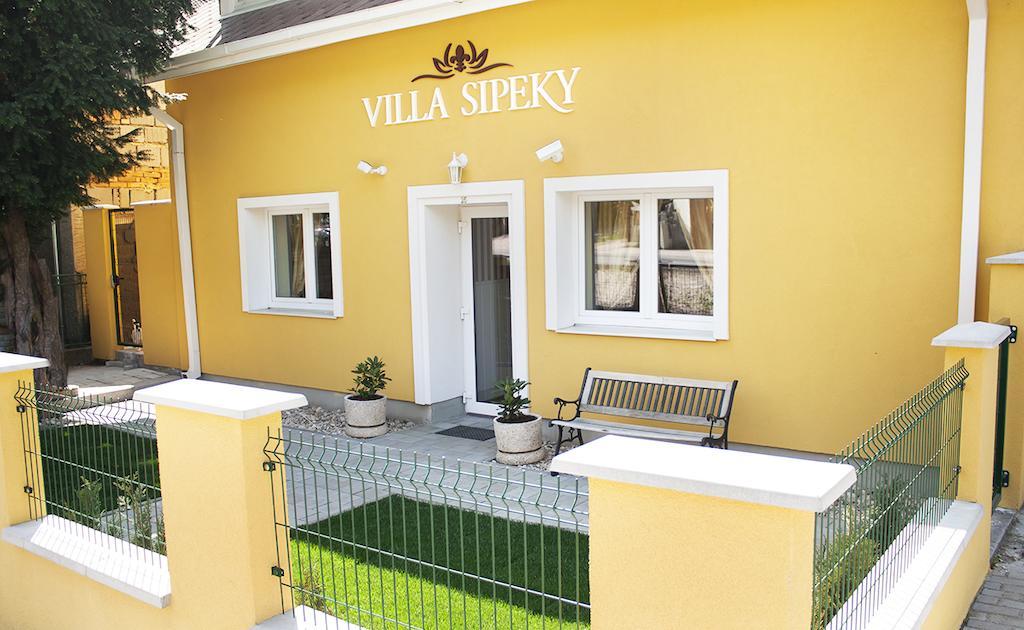 Villa Sipeky Сенец Экстерьер фото